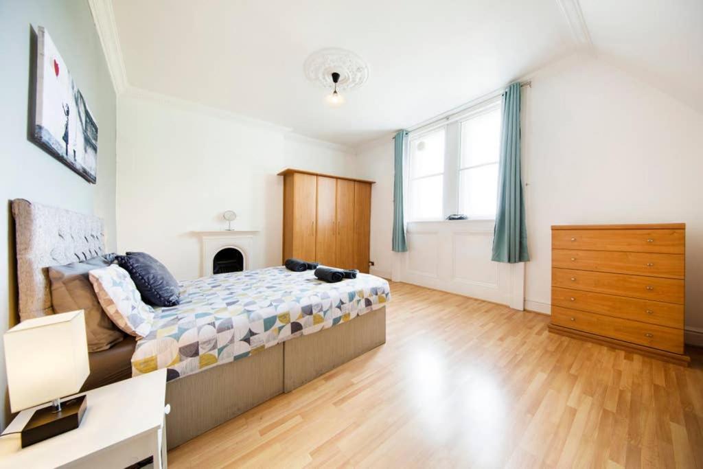 Clifton Spacious 3 Bed Apt & Parking - Simplycheckin Bristol Exterior photo